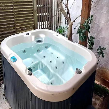 Charmante Maison-chalet, Vélos Et Jacuzzi